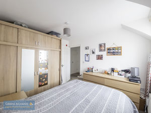 Bedroom- click for photo gallery